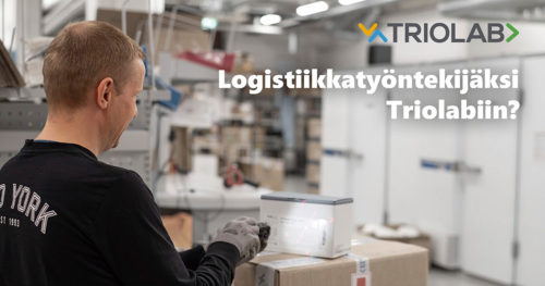 Ihminen varastossa skannaamassa tuotetta, teksti "Logistiikkatyöntekijäksi Triolabiin?"